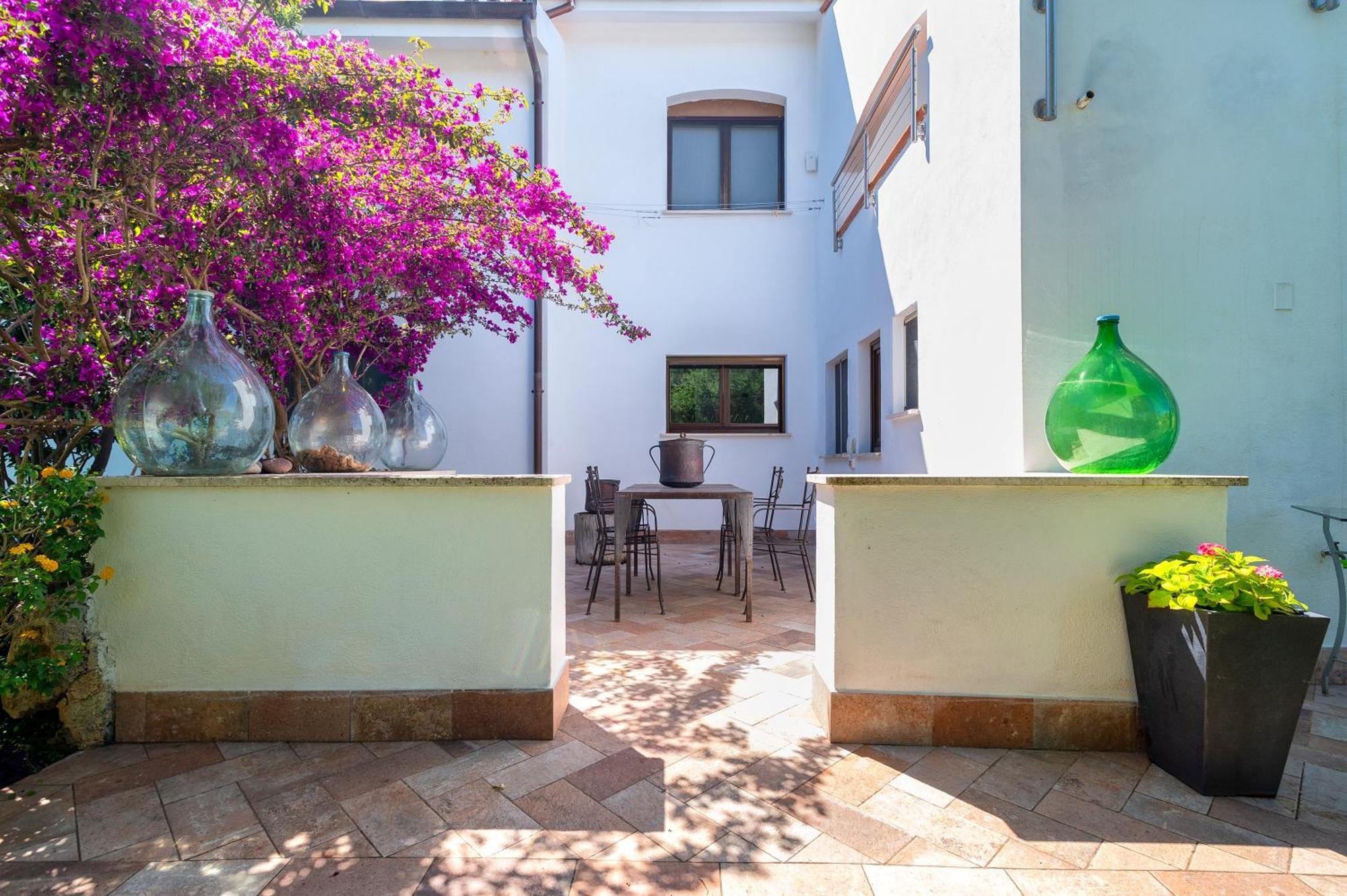 Sardinia Re - Villa Fioretta Flowers Apartments オルメード エクステリア 写真