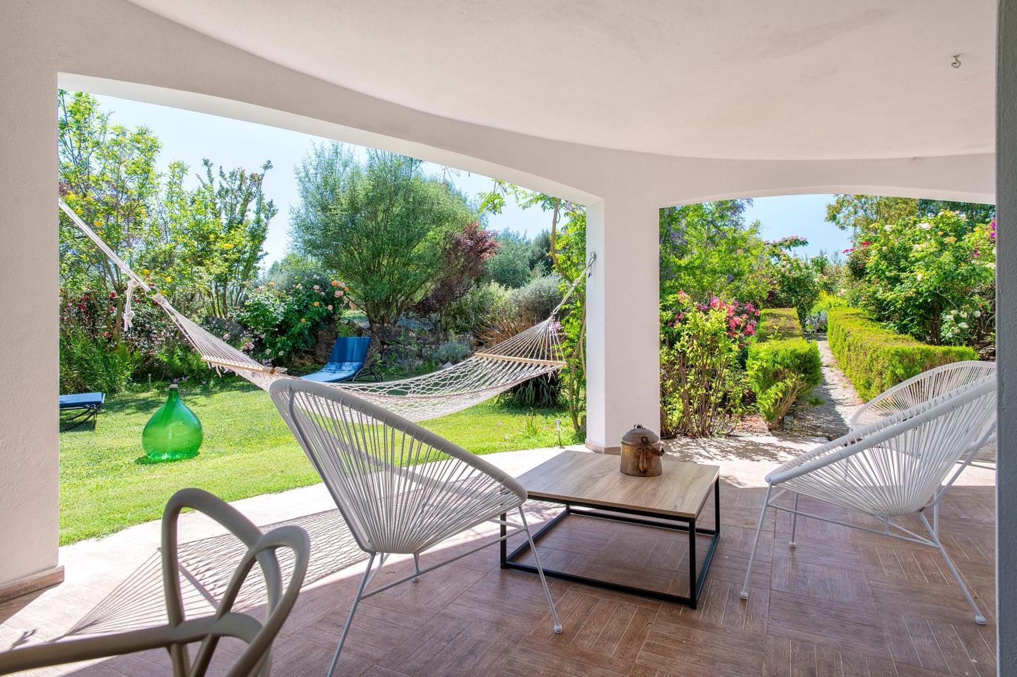 Sardinia Re - Villa Fioretta Flowers Apartments オルメード エクステリア 写真