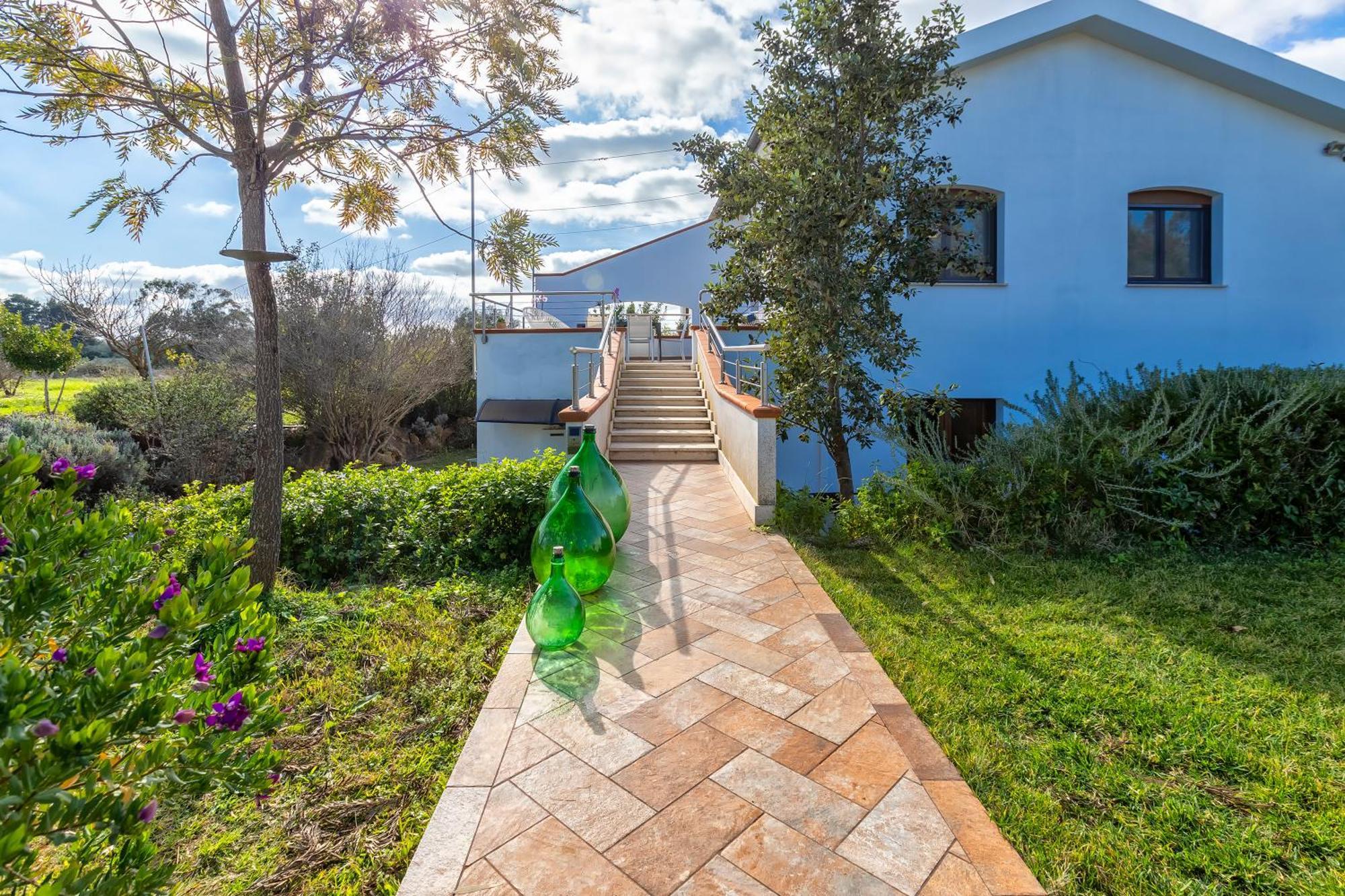 Sardinia Re - Villa Fioretta Flowers Apartments オルメード エクステリア 写真