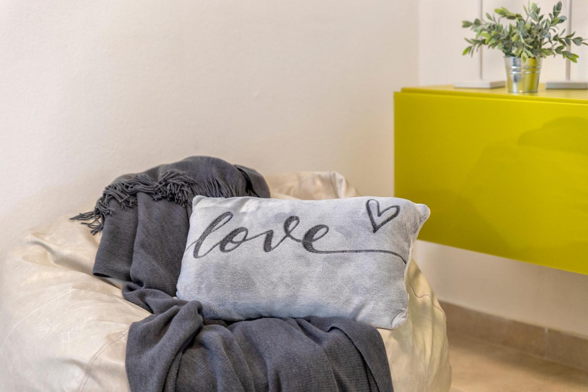 Sardinia Re - Villa Fioretta Flowers Apartments オルメード エクステリア 写真